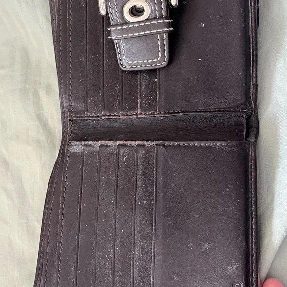 Coach lot - Picture 10 of 12